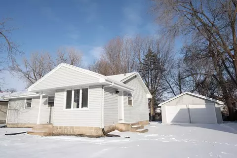 6718 Colfax Ave N, Brooklyn Center, MN 55430