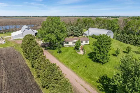 1121 110th Ave, Welcome, MN 56181