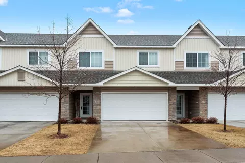 8574 Gateway Cir, Monticello, MN 55362