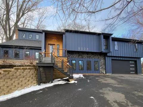 8008 Lea Rd, Bloomington, MN 55438