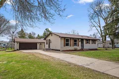 10532 Sumter Ave N, Brooklyn Park, MN 55445