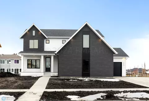 6153 49 Ave S, Fargo, ND 58104