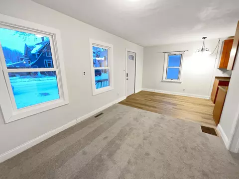 939 Juno Ave, Saint Paul, MN 55102 photo 3