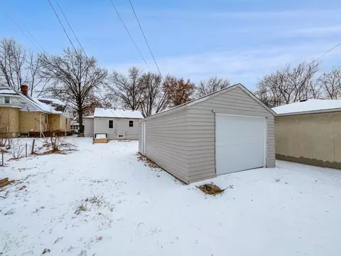 939 Juno Ave, Saint Paul, MN 55102 photo 9