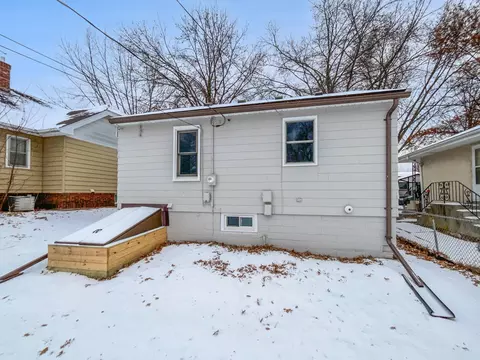 939 Juno Ave, Saint Paul, MN 55102 photo 8