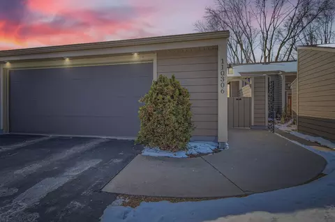 110306 Center Green Cir, Chaska, MN 55318