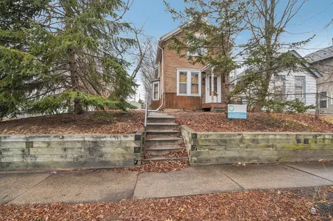 559 Forest St, Saint Paul, MN 55106