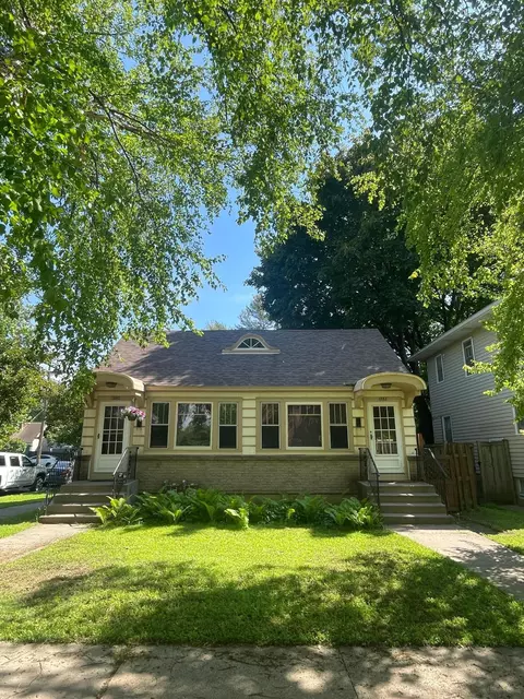 1282 Lafond Ave, Saint Paul, MN 55104