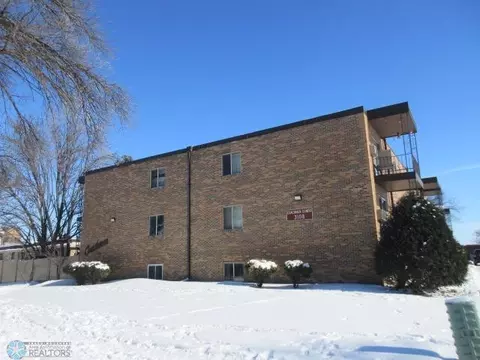 3108 5th St S #2, Moorhead, MN 56560