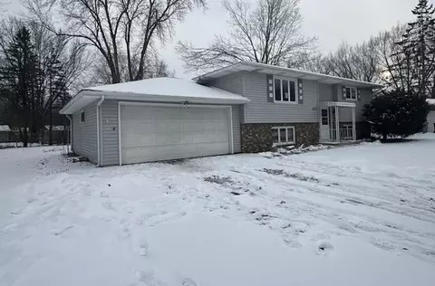 10337 York Ln, Bloomington, MN 55431