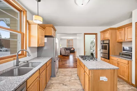 403 Washington Ave S, Hopkins, MN 55343