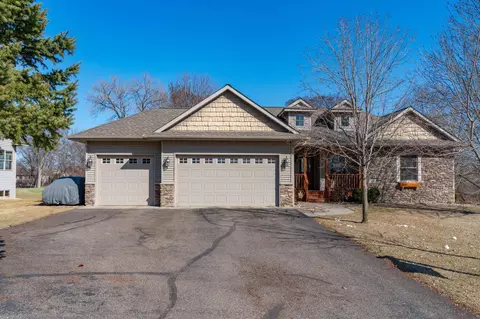 1035 Bay Cir S, Annandale, MN 55302