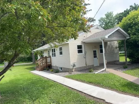 102 Pine St, Floodwood, MN 55736