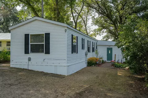 7006 Laura Ln, Saint Peter, MN 56082