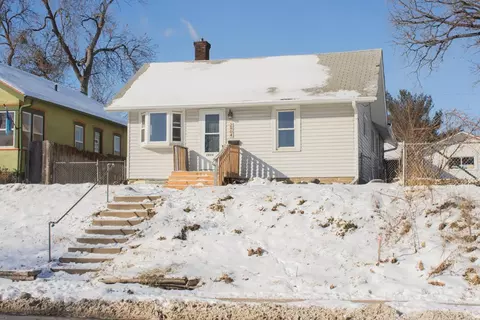 2804 36th Ave S, Minneapolis, MN 55406