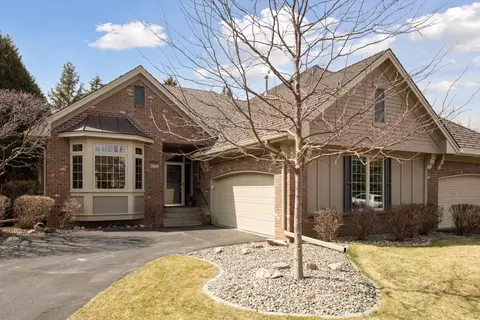 615 Waycliffe Dr N, Wayzata, MN 55391