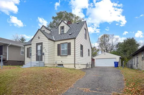 1946 Case Ave E, Saint Paul, MN 55119