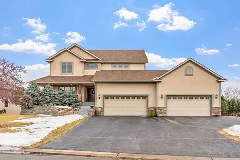 1564 Stoneybrook Dr, Lino Lakes, MN 55038