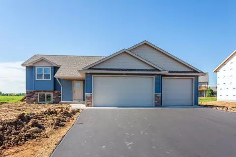 1912 Otter Way, New Richmond, WI 54017
