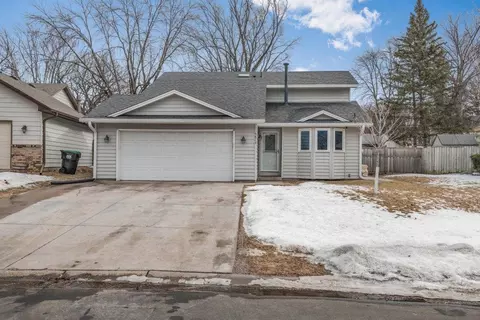 9819 Ilex St NW, Coon Rapids, MN 55433