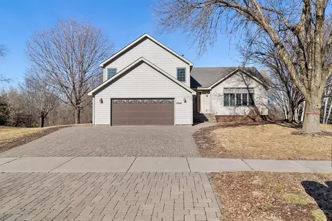 17448 Iceland Trl, Lakeville, MN 55044