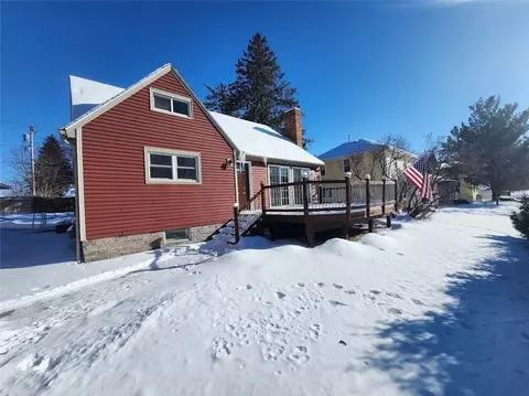 1070 2nd Ave, Cumberland, WI 54829