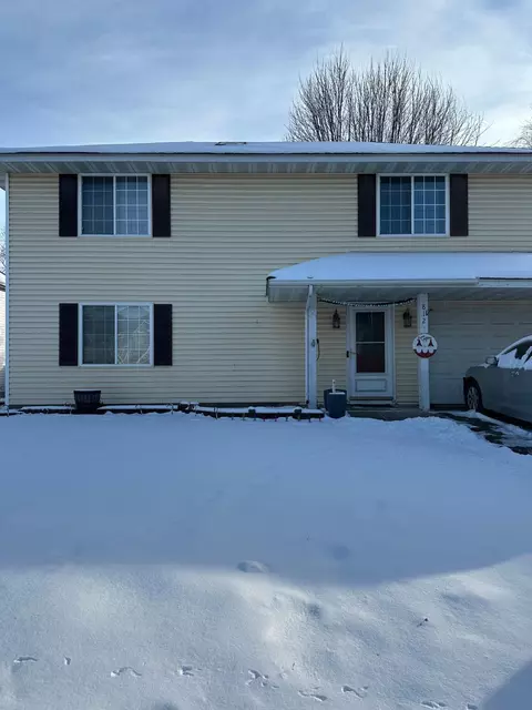 812 Spruce St, Farmington, MN 55024