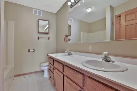 13413 Pine View Pl, Lindstrom, MN 55045 photo 41