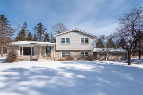 11981 Saint Croix Trl S, Hastings, MN 55033