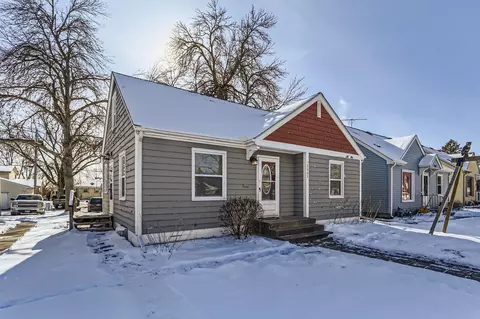 2002 Hawthorne Ave E, Saint Paul, MN 55119