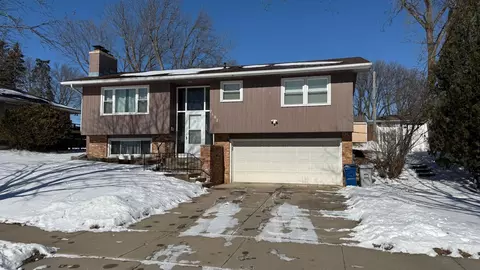 2107 22nd St NW, Rochester, MN 55901