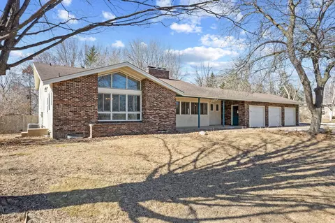 11550 Interlachen Rd, Chisago City, MN 55013