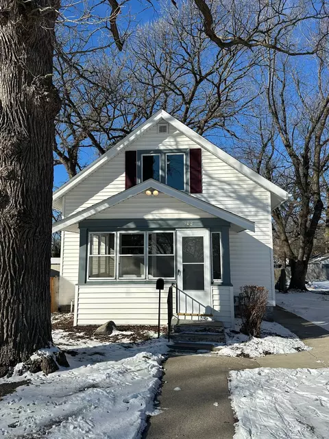 108 Norton St, Mankato, MN 56001