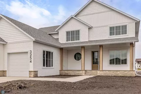 3254 Timber Creek Cir S, Fargo, ND 58104