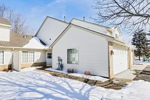 7930 Forest Blvd #F, Woodbury, MN 55125