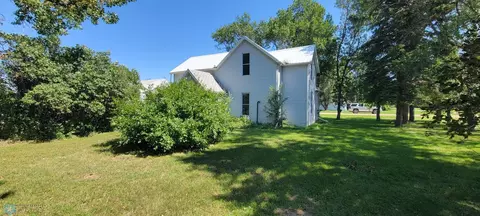 302 3rd Ave NW, Steele, ND 58482 photo 6