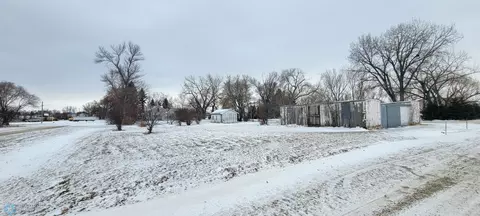 302 3rd Ave NW, Steele, ND 58482 photo 17