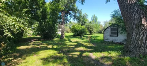 302 3rd Ave NW, Steele, ND 58482 photo 11