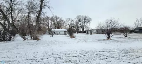302 3rd Ave NW, Steele, ND 58482 photo 16