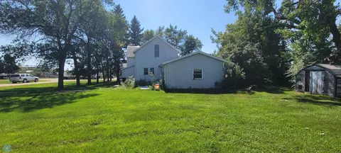 302 3rd Ave NW, Steele, ND 58482 photo 5