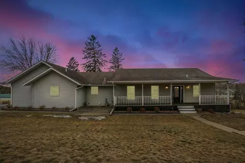 703 Summit St, Osceola, WI 54020
