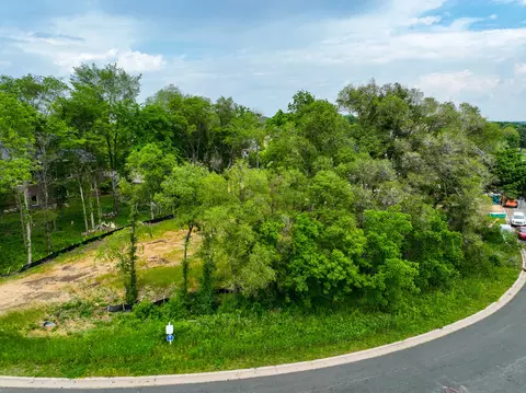 1648 Oak Hill Dr, Hastings, MN 55033