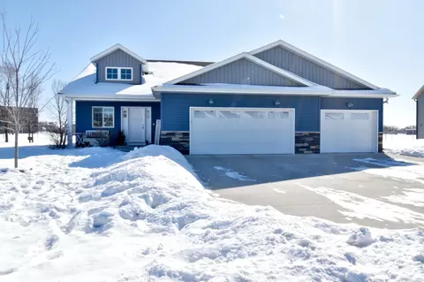 3094 12th Ave N, Sartell, MN 56377