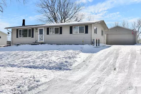 700 36th St SW, Rochester, MN 55902