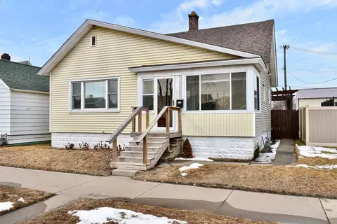 107 Chatfield St, Winona, MN 55987