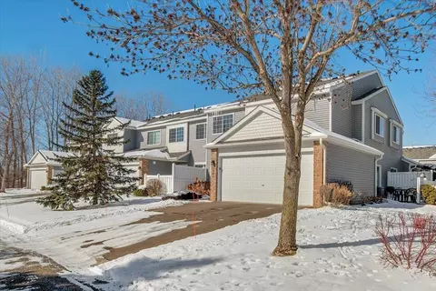 2008 Gresham Ave N, Oakdale, MN 55128