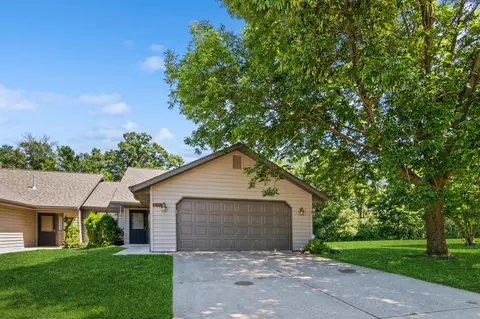 672 Hi Park Ave, Red Wing, MN 55066