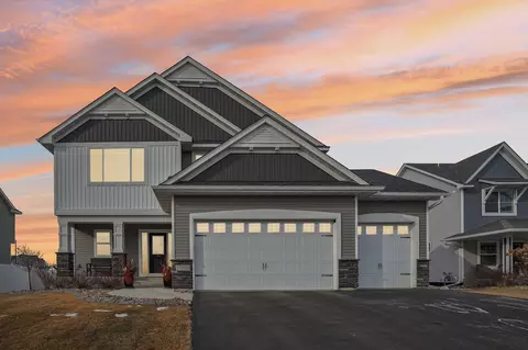 17910 Evening Ln, Lakeville, MN 55044