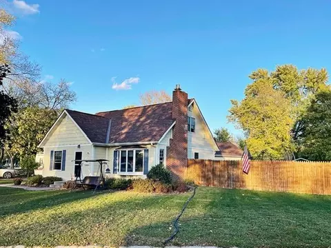 116 Fallwood Rd, Redwood Falls, MN 56283