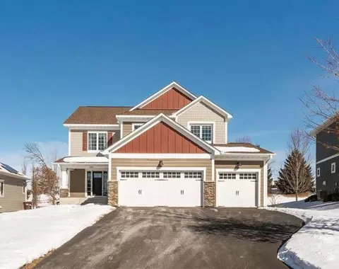 11424 Sandcastle Dr, Woodbury, MN 55129